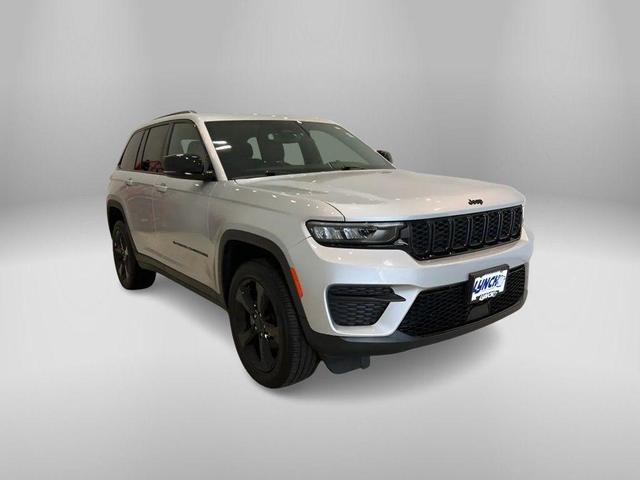2023 jeep grand cherokee altitude