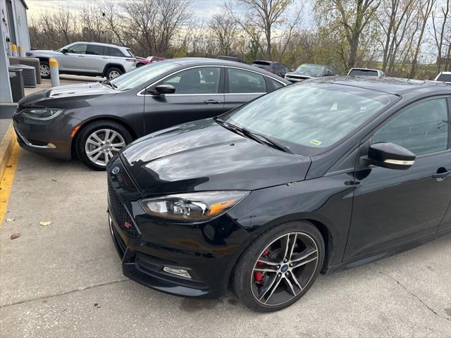 2017 ford focus st