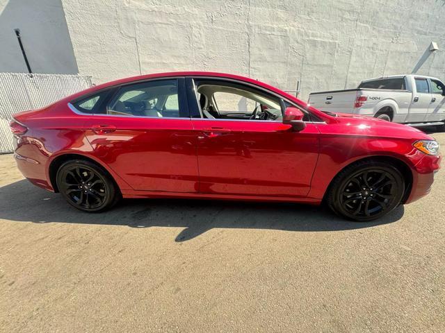 2020 ford fusion se