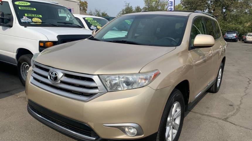 2013 toyota highlander plus