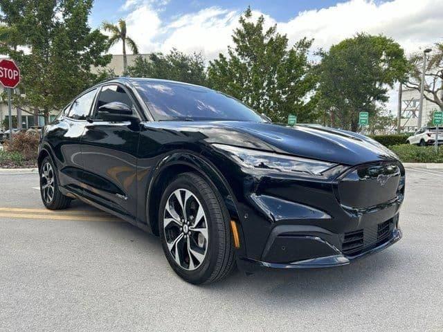 2022 ford mustang mach-e premium in hialeah, florida