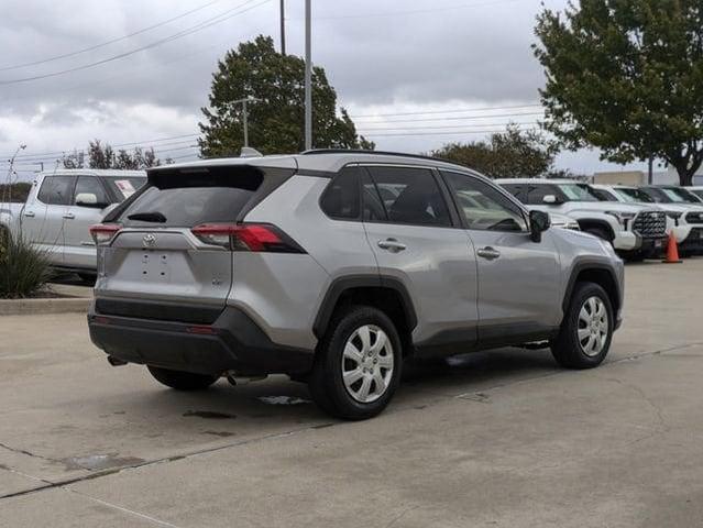 2019 toyota rav4 le