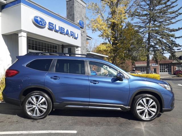 2022 subaru ascent limited 8-passenger
