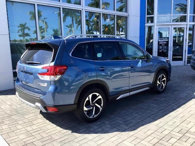 2022 subaru forester touring