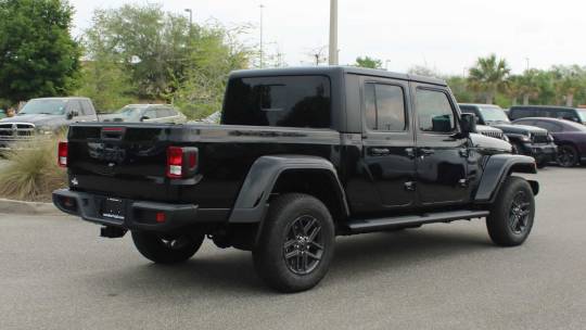 2024 Jeep Gladiator