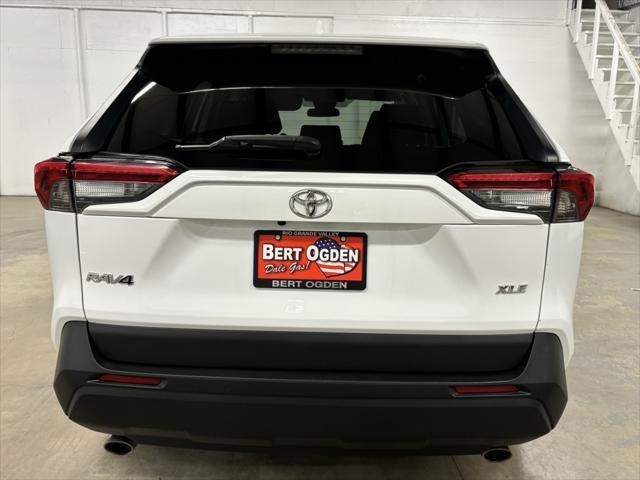 2022 toyota rav4 xle