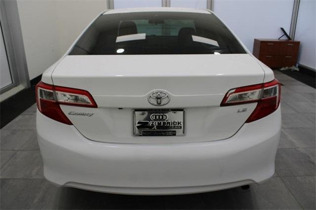 2014 toyota camry le