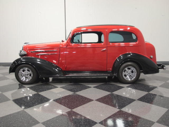 well-built '36 streetrod, custom paint/interior, 350 v8, mustang ii front end!!