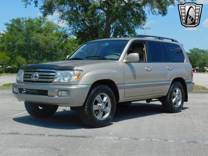 2007 toyota land cruiser in o'fallon, illinois