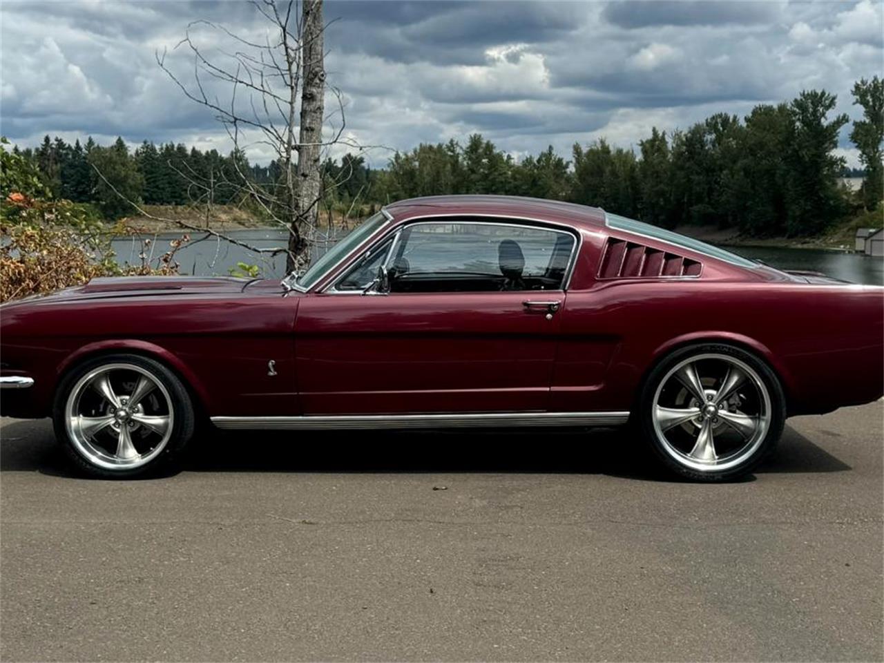 1966 ford mustang