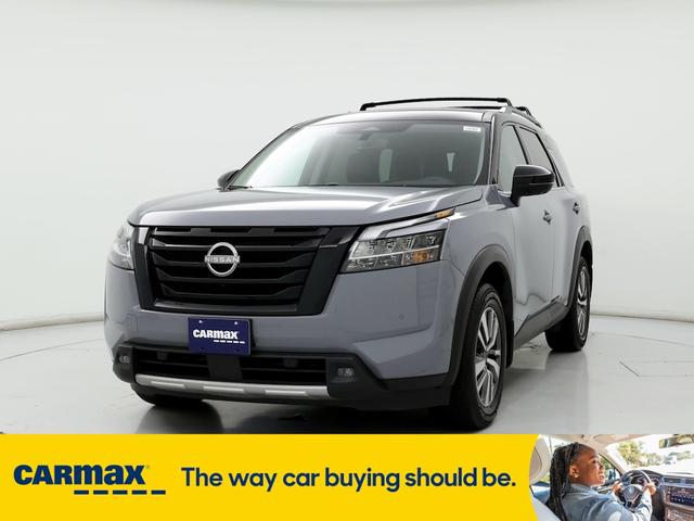 2023 nissan pathfinder sl