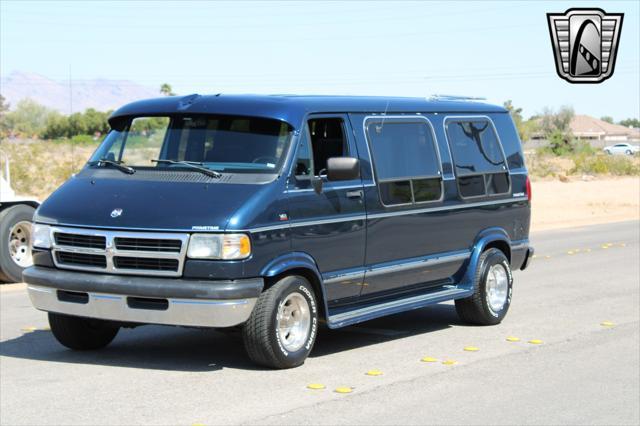 1995 dodge ram van primetime