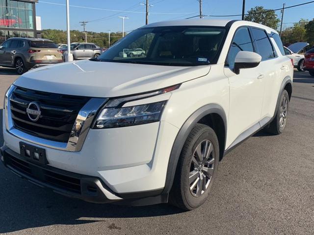 2022 nissan pathfinder s