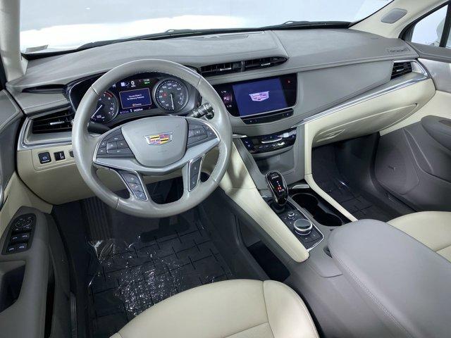 2022 cadillac xt5 awd premium luxury