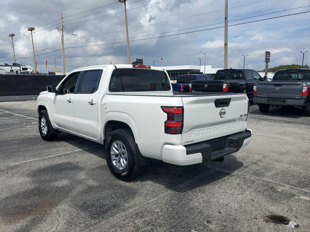 2022 nissan frontier sv