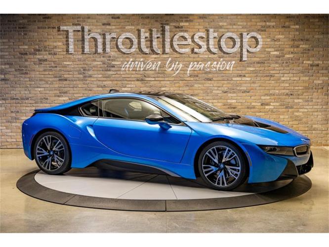 2015 bmw i8 in elkhart lake, wisconsin