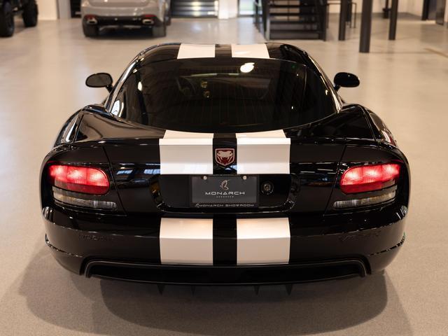 2006 dodge viper srt10