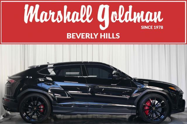 2022 lamborghini urus pearl capsule