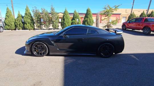 2015 Nissan GT-R
