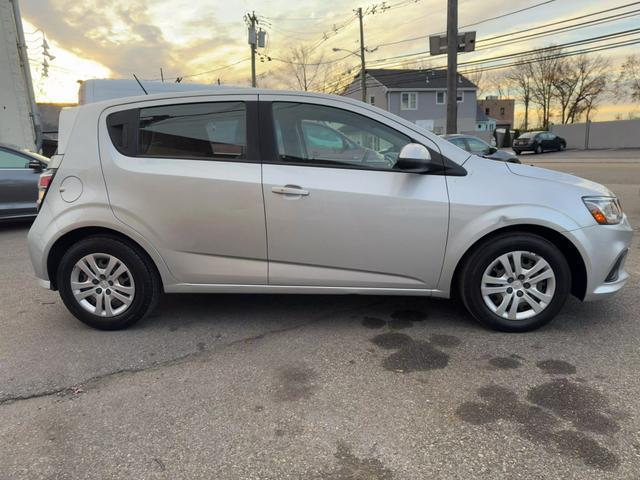 2020 chevrolet sonic lt