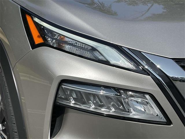 2021 nissan rogue sl