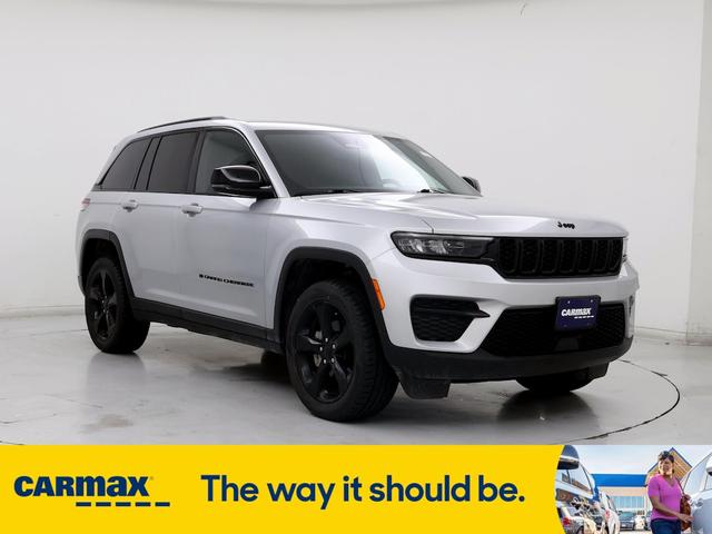 2023 jeep grand cherokee altitude