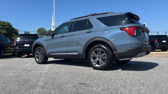 2025 Ford Explorer