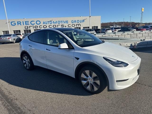 2023 tesla model y long range