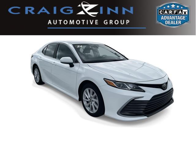 2024 toyota camry le