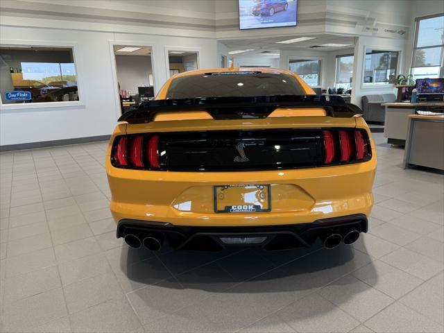 2022 ford mustang gt