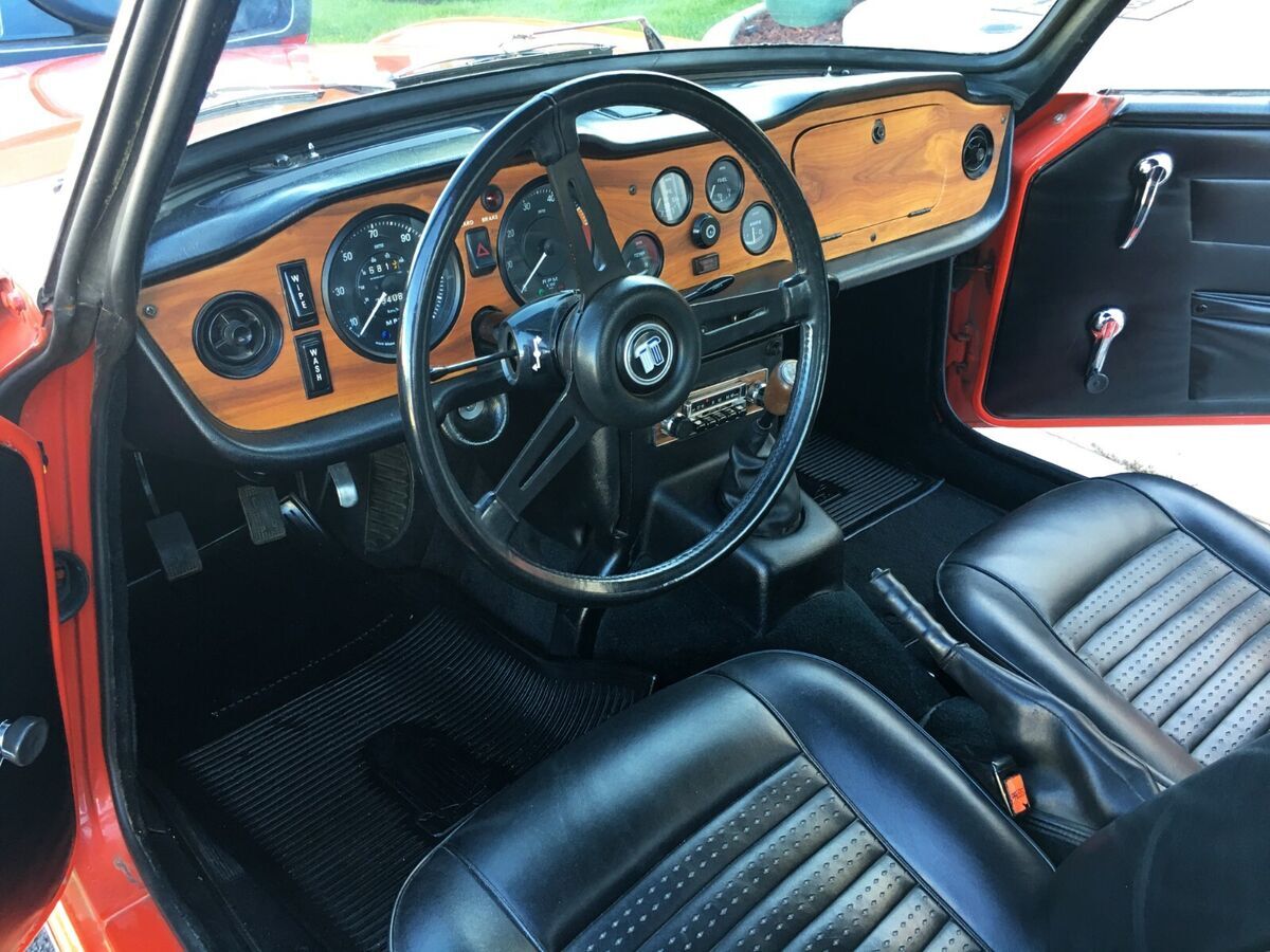 1972 triumph tr6, 2.5-liter ohv inline-six engine with two zenith-stromberg carb