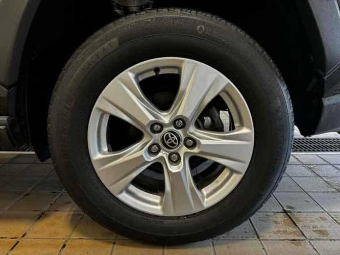 2021 toyota rav4 xle in buffalo, minnesota