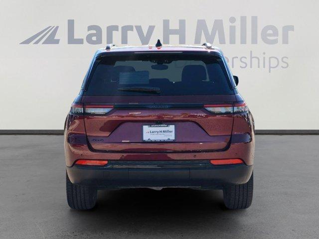 2024 jeep grand cherokee laredo