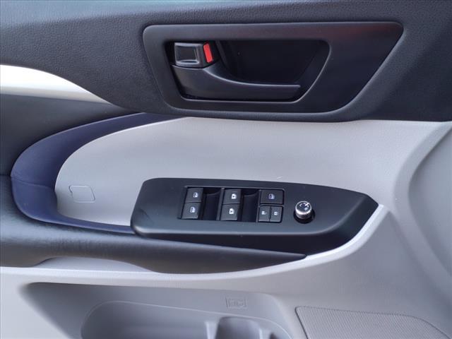 2019 toyota highlander le plus