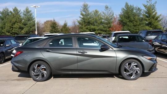 2025 Hyundai Elantra
