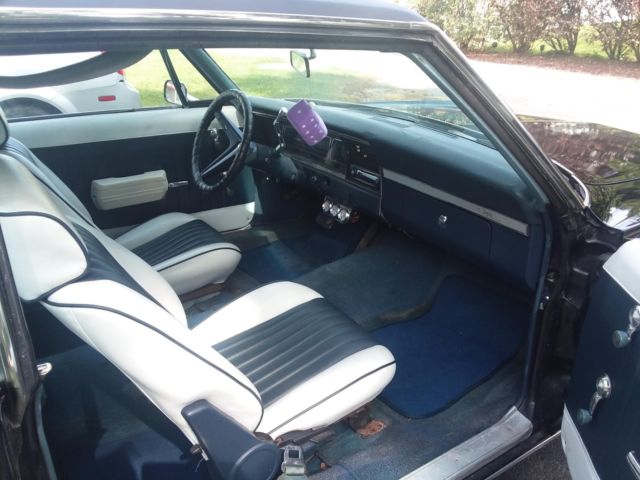 1968 chevy impala black 45k miles flowmasters, torque thrusts, new top, new seat