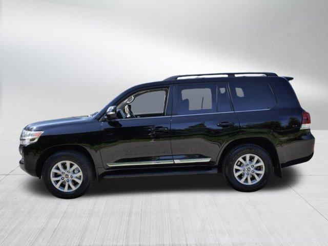 2017 toyota land cruiser base