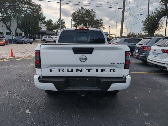 2023 nissan frontier sv