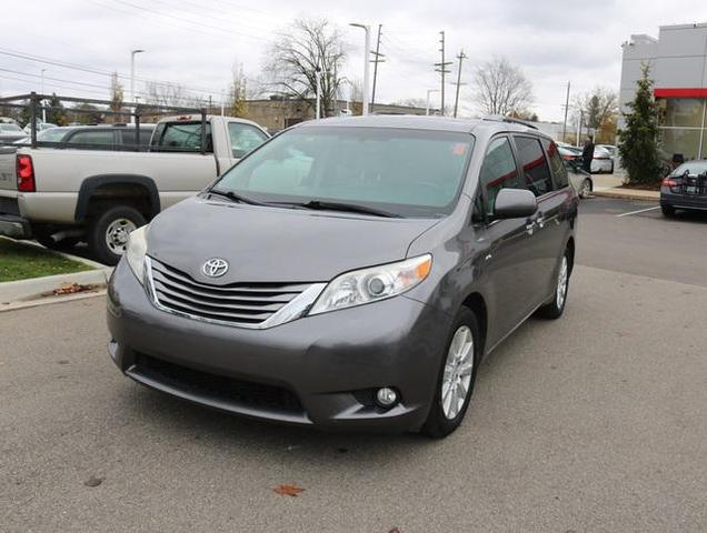 2017 toyota sienna xle
