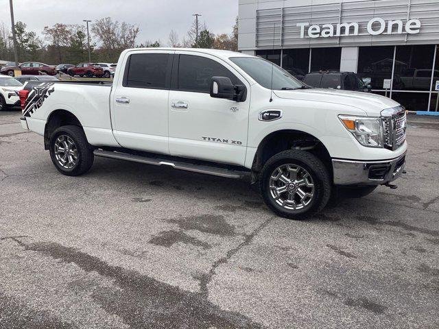 2019 nissan titan xd sv