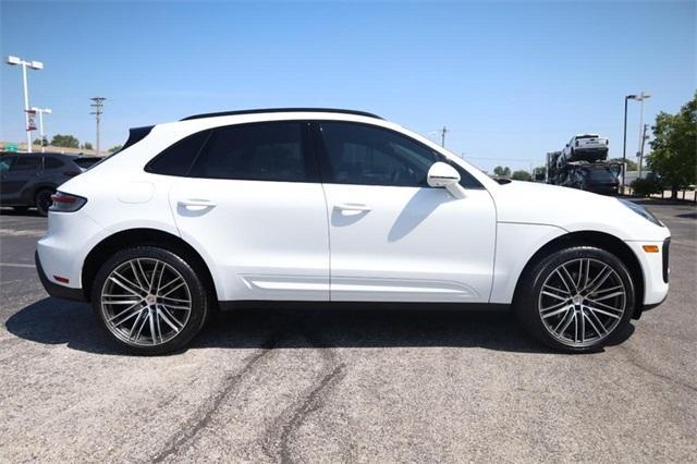 2024 porsche macan t