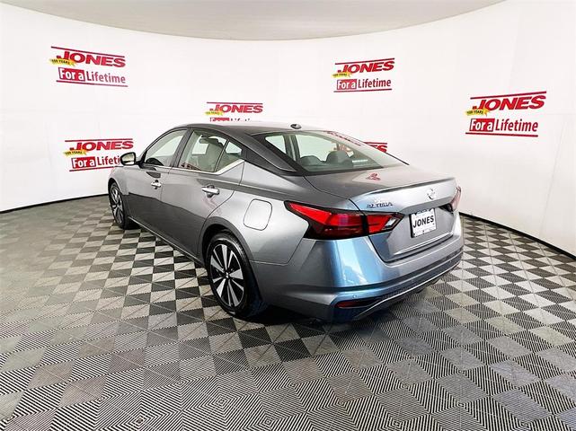 2022 nissan altima 2.5 sv