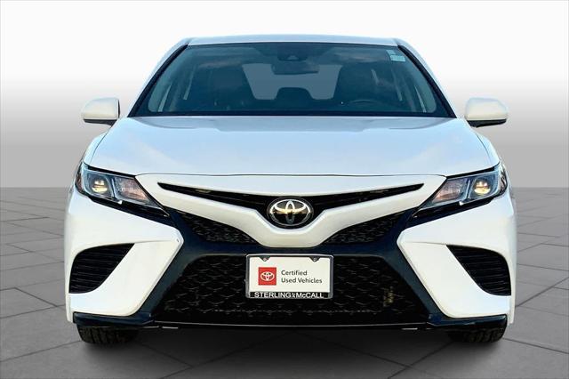 2019 toyota camry se