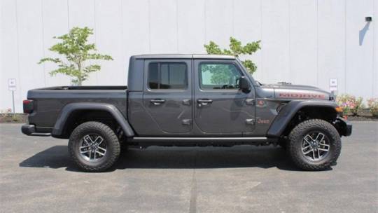 2024 Jeep Gladiator