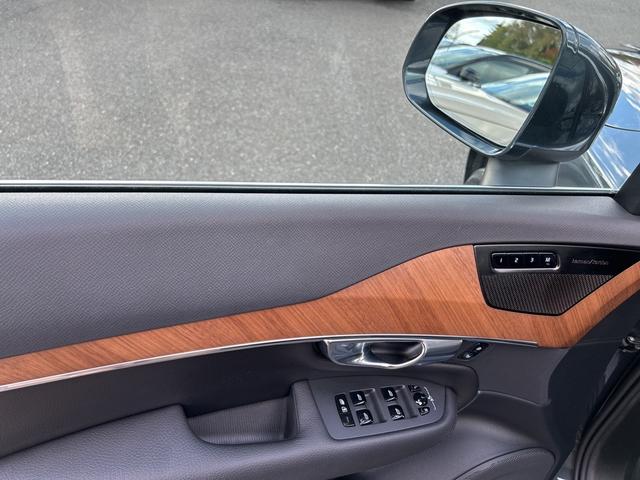 2022 volvo xc90 t6 awd momentum 7 seater