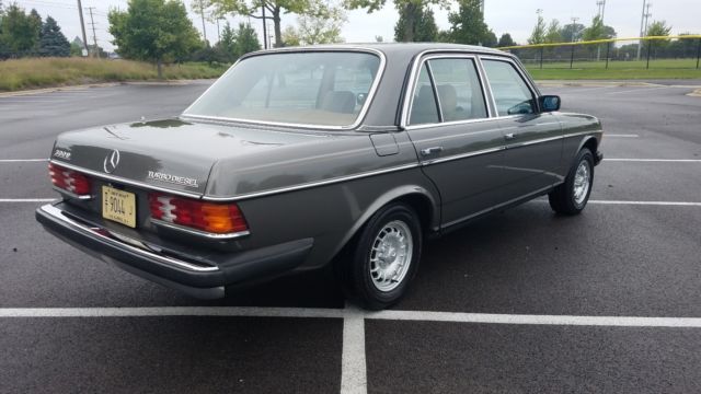 +1984 mercedes benz 300d turbo (immaculate condition, well maintained, 72k)