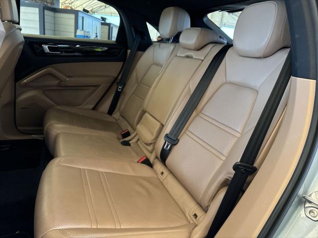 2020 porsche cayenne base