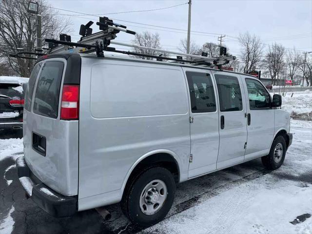 2017 chevrolet express 2500 r mulliner