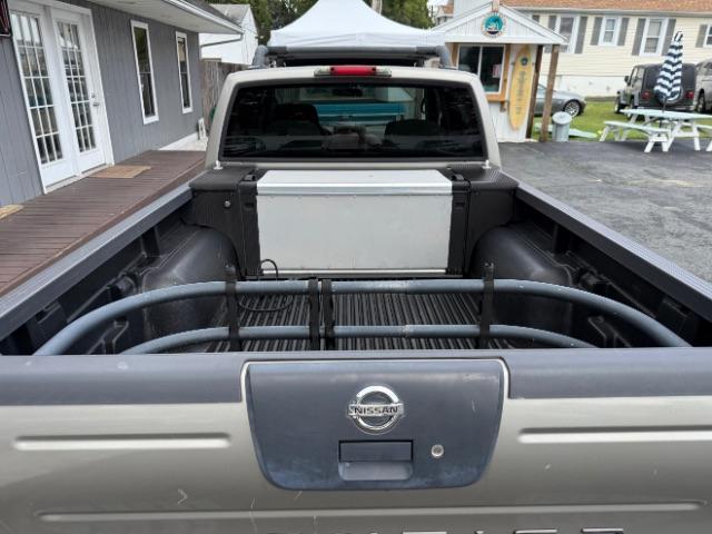 2003 nissan frontier xe crew cab