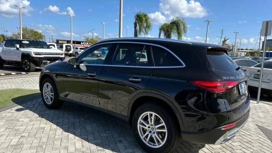 2025 Mercedes-Benz GLC